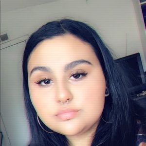 Meet your Posher, Kiara